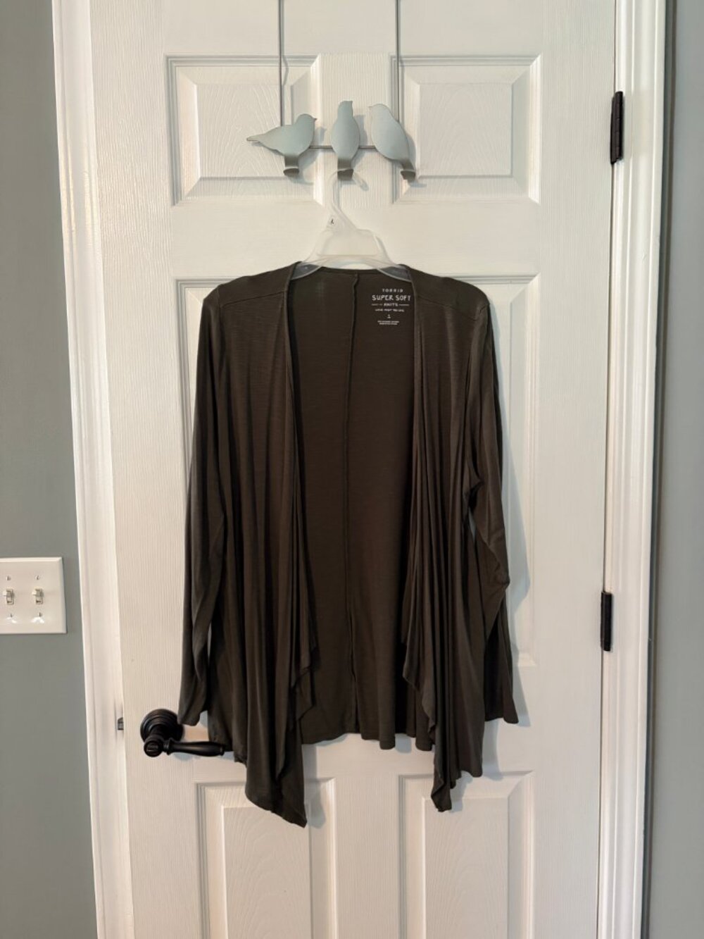 Torrid Super Soft Olive Drape Front Cardigan Jersey Knit Size 1 1X - Picture 5 of 5